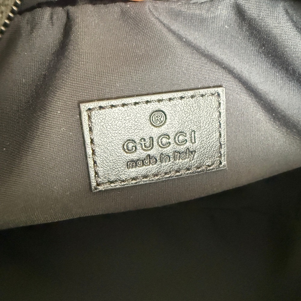 Gucci Edge Mini Shoulder Bag Black GG Matt Rubber, 834246 - Picture 6 of 16